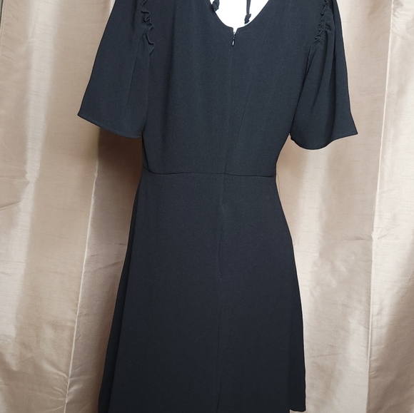 Bobeau Women's Midi Short Sleeve Dress - Size: Medium - Color: Black - Picture 7 of 9